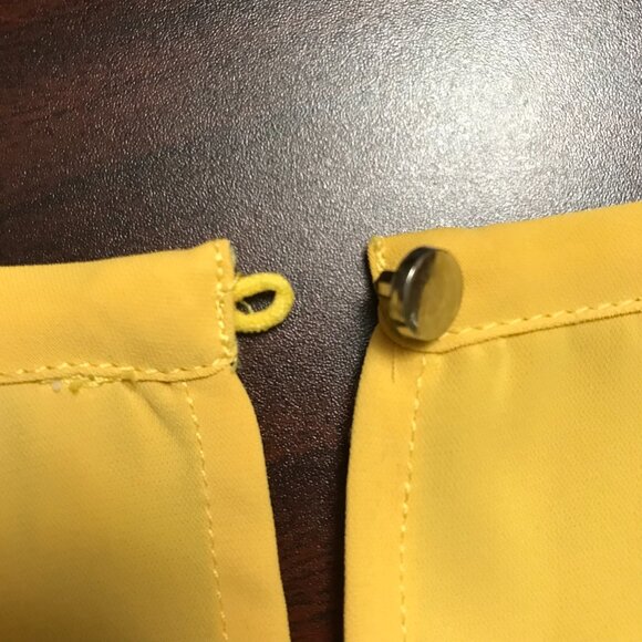 NWOT Molly Bracken Frill Sleeve Top L Yellow Gold - Picture 6 of 6